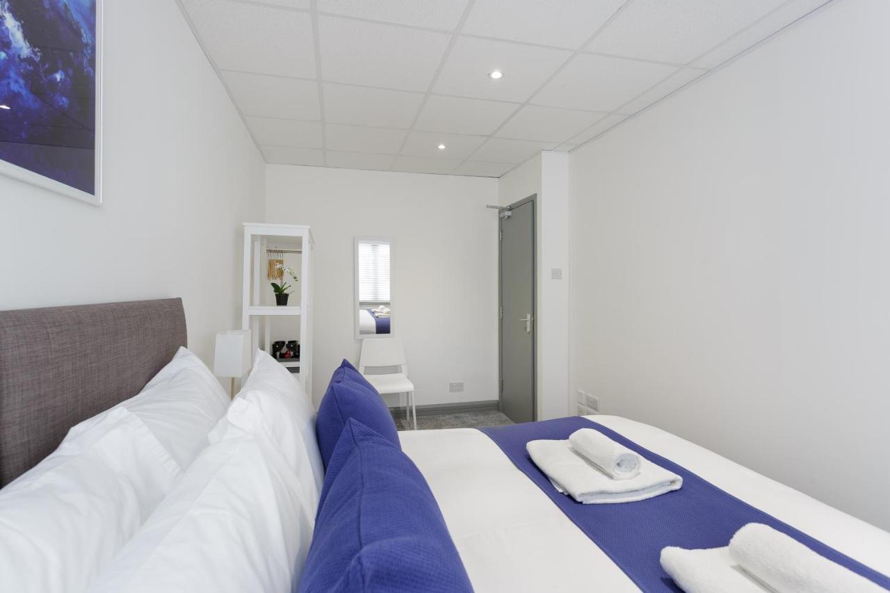 Sovereign Gate - 2 Double Bedroom Apartment In Portsmouth City Centre ภายนอก รูปภาพ